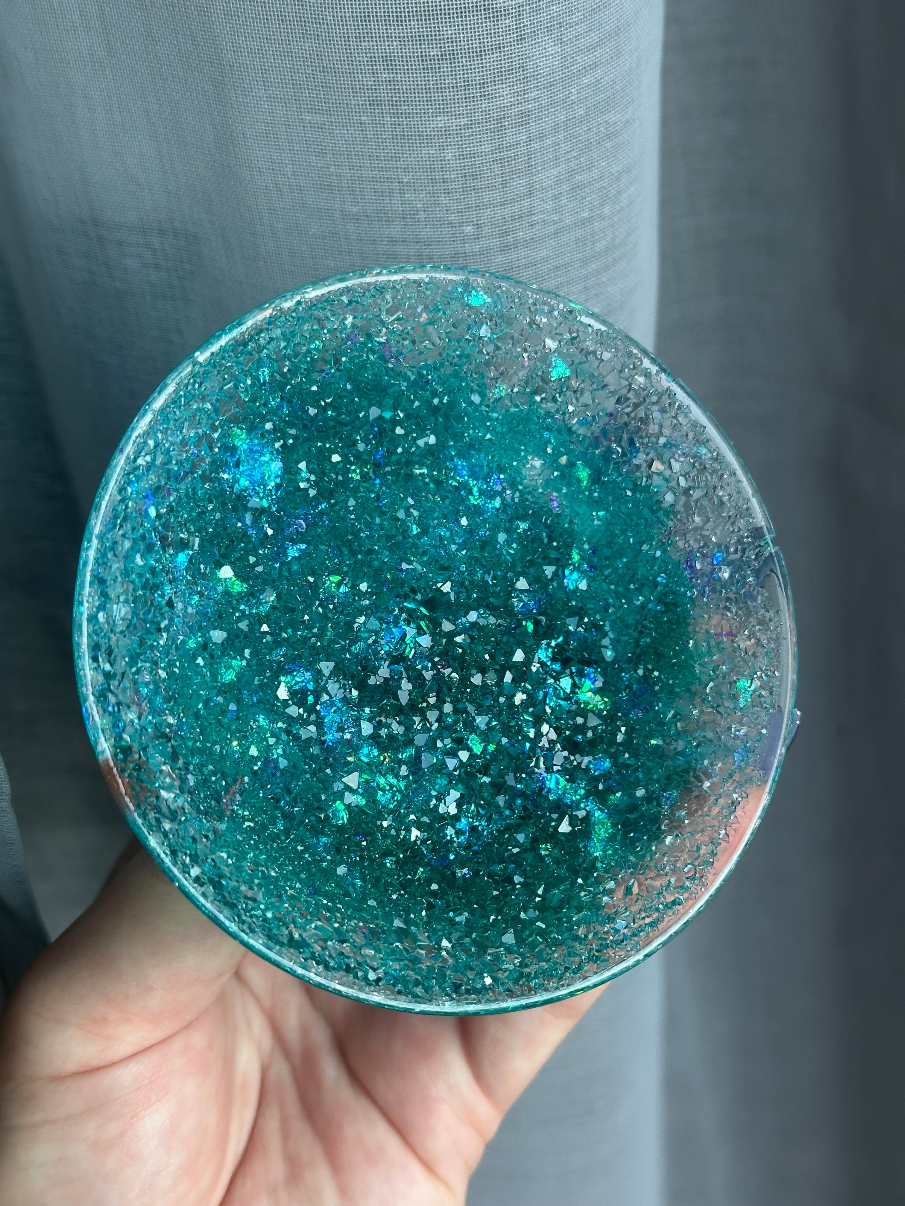 Glitzerschale aus Epoxidharz, verschiedene Farben